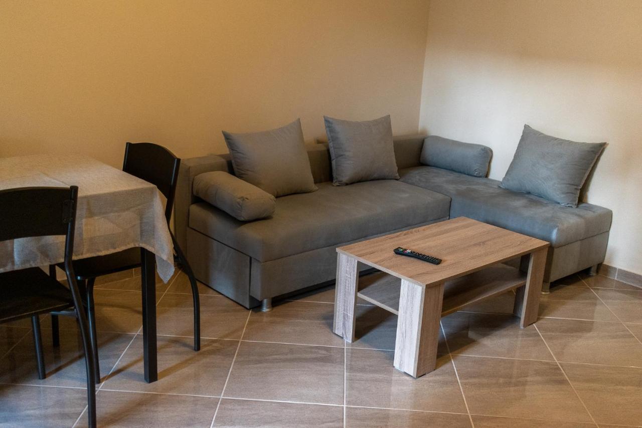 John'S Apartment'S Near Athens Airport!! Spáta المظهر الخارجي الصورة